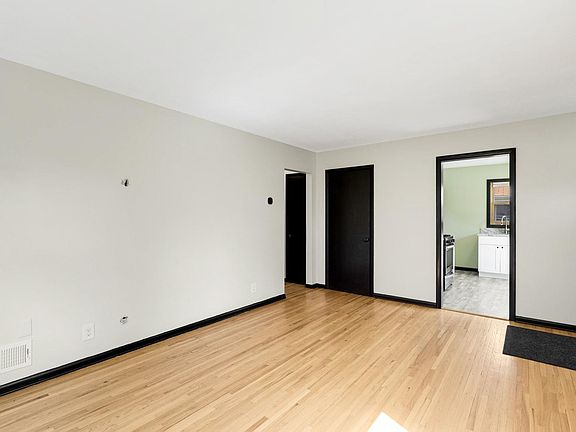 4th image of 5636 36th Ave S