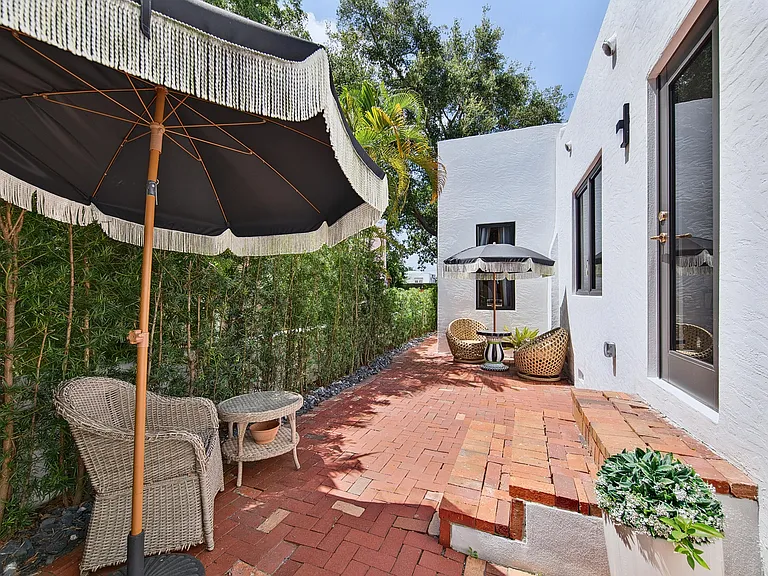 1010 N Rio Vista Blvd — Photo 35