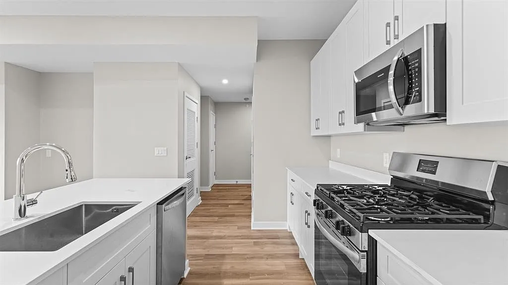 2 bed, 2.0 bath, $3,230 — Photo 1