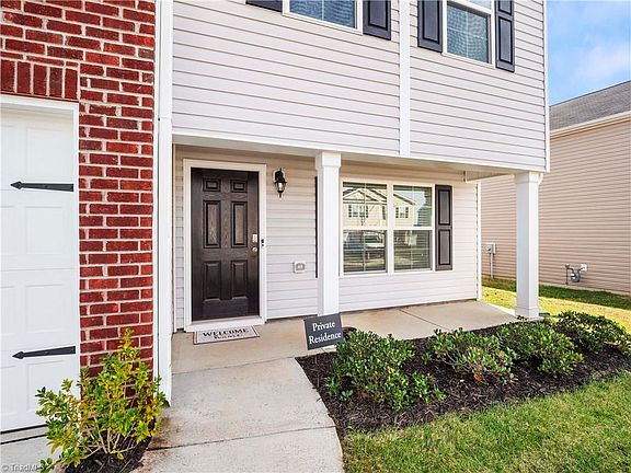 2nd image of 6858 Keeneland Dr