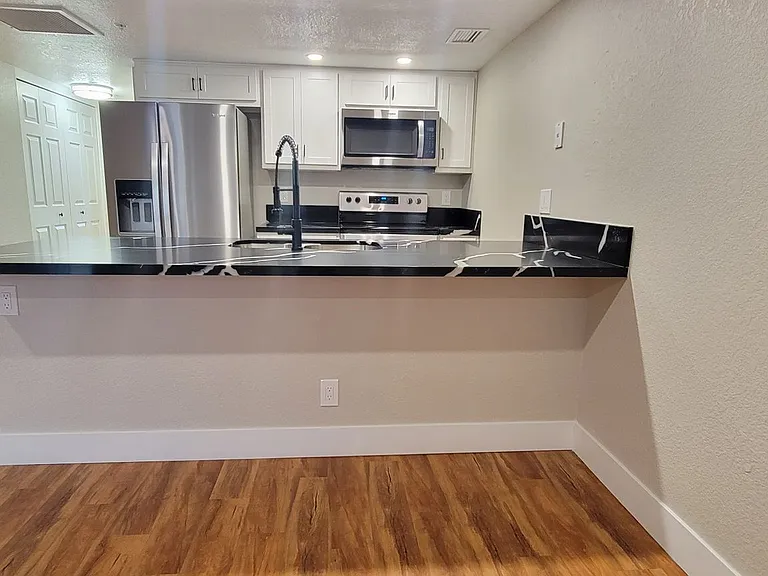 Red Rock Villas — Photo 11