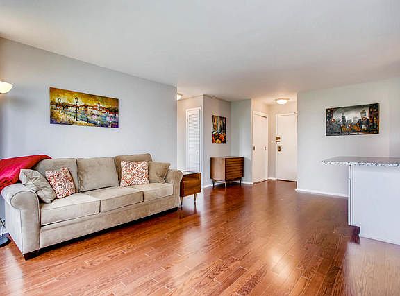 2nd image of 3550 N Lake Shore Dr APT 506