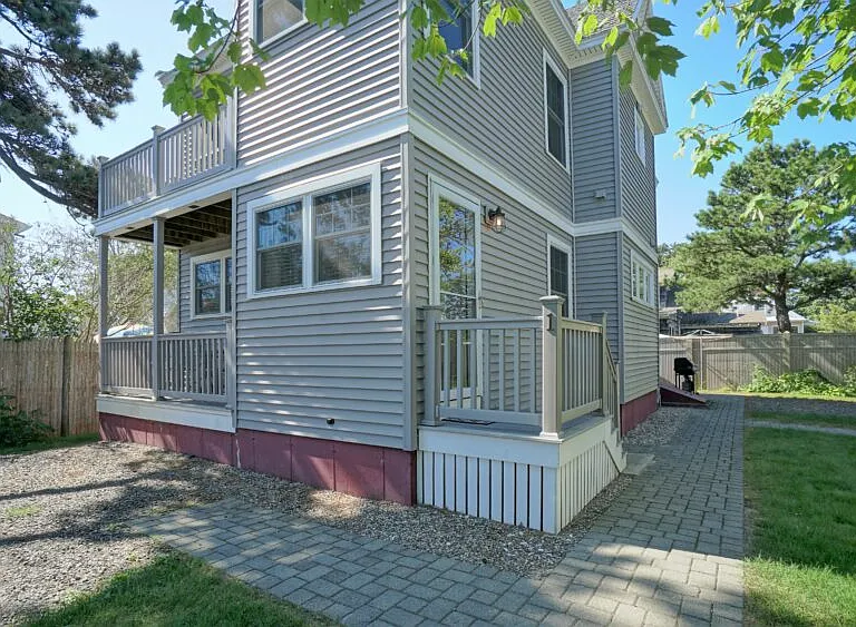 1 Sea Rose Ln — Photo 4
