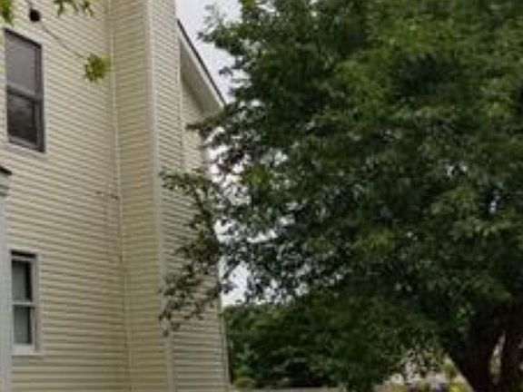 2nd image of 14808 94th Ave