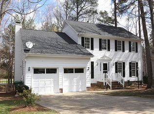 102 Youngsford Ct, Cary, NC 27513