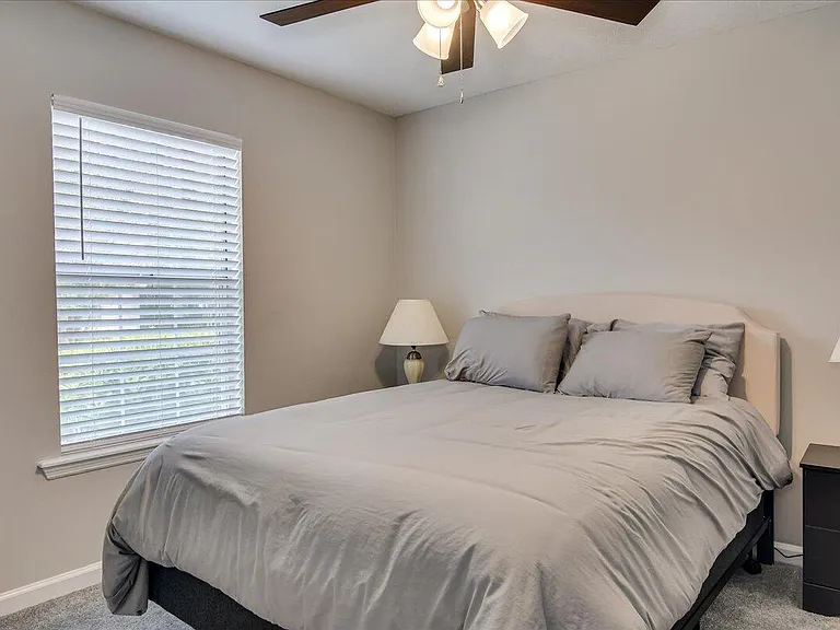 23 Londonberry Ln — Photo 34