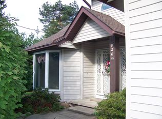 9269 Johnnycake Ridge Rd, Mentor, OH 44060