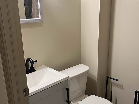 5th image of 2340 S Broad St #11063802