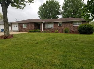 1016 Fowler Rd, Lebanon, MO 65536