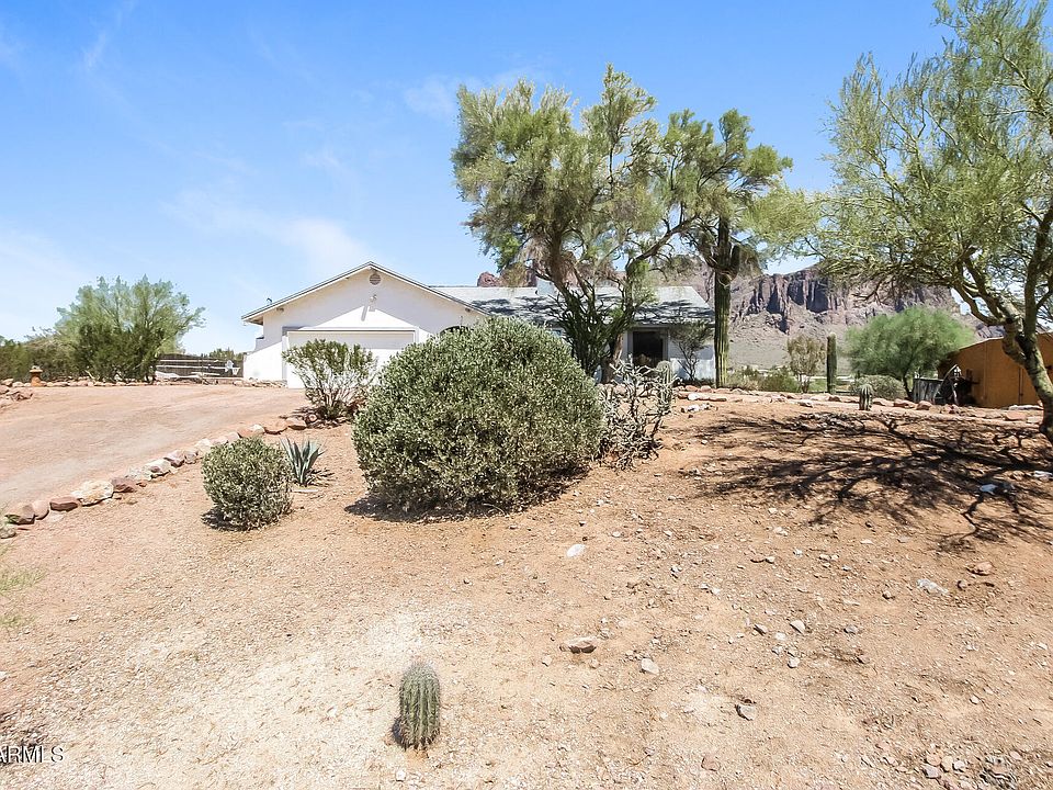 1st image of 3961 N VAL VISTA Road