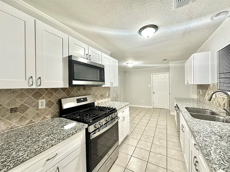 7011 Brockington Dr — Photo 10