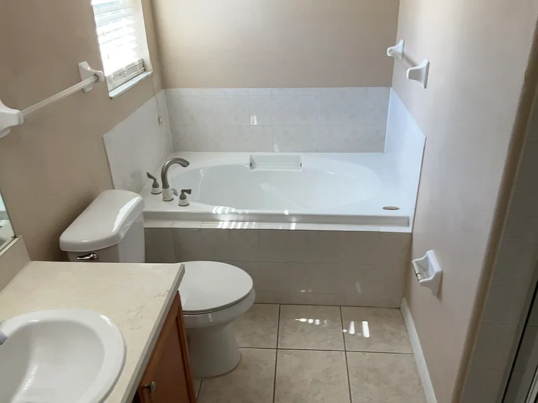 7415 Oxford Garden Cir — Photo 15