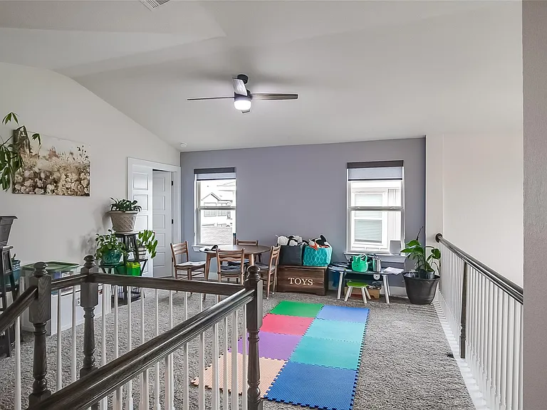 15912 Cadoz Dr — Photo 21