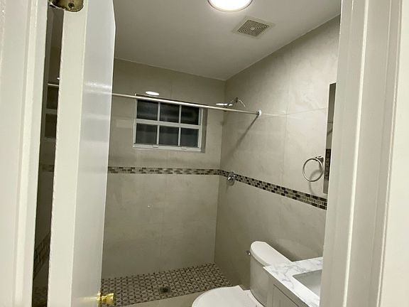 2nd image of 1605 NW 31st St #1605