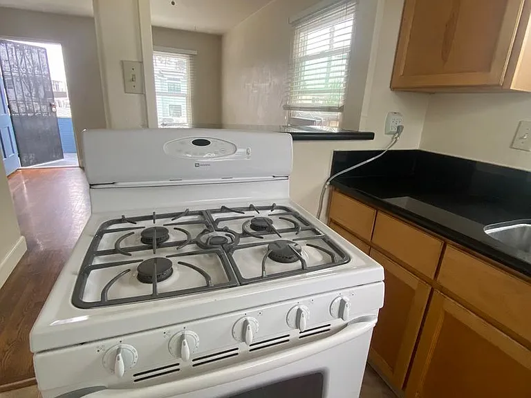 5057-5071 Lotus St — Photo 10