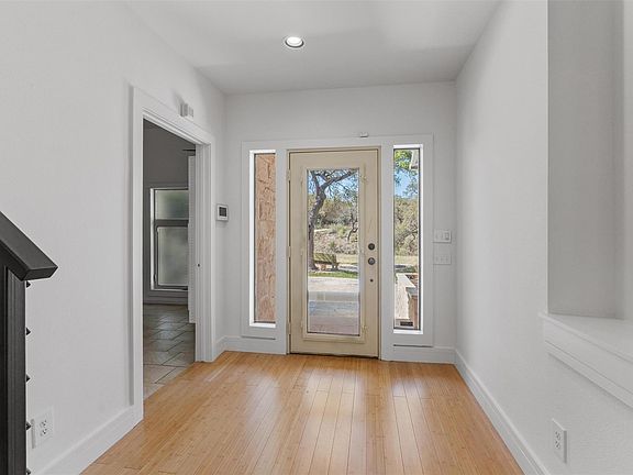 3rd image of 33 Long Creek Rd