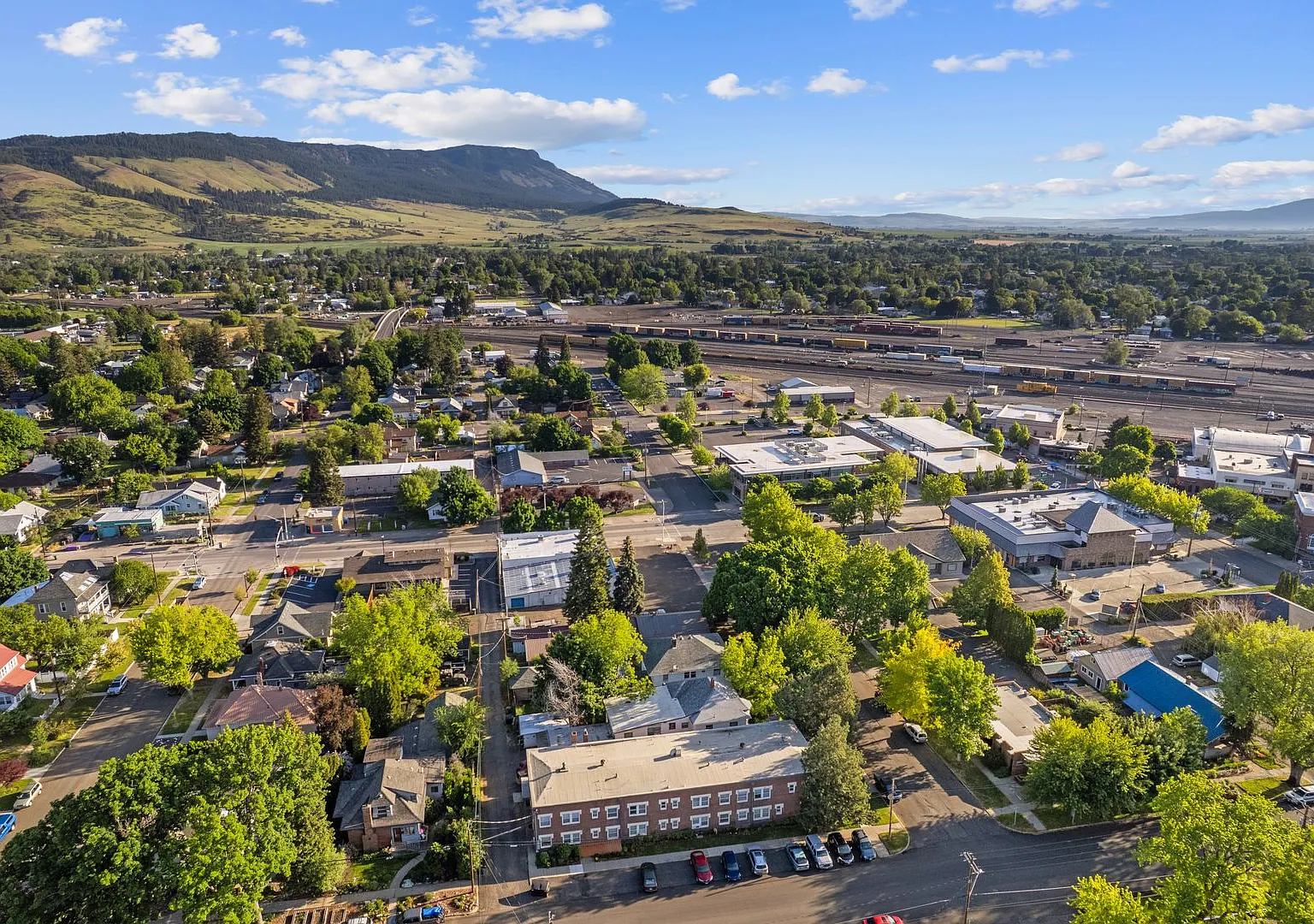 Grande Ronde Apartments — Photo 3