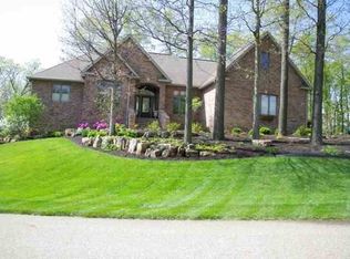 32 Lakeview Dr, Clinton, IN 47842