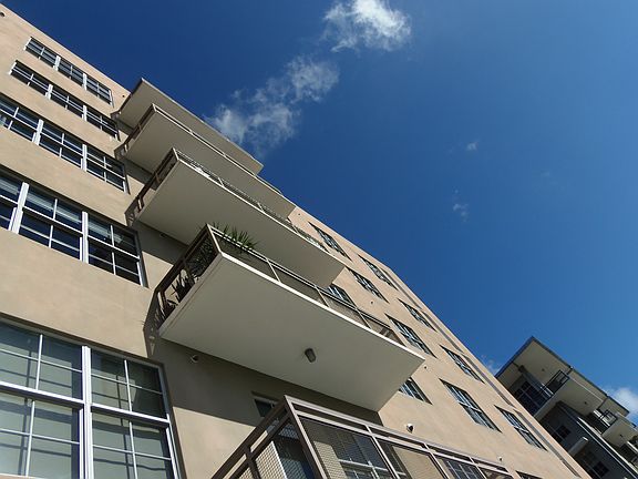 4th image of 411 1st Ave APT 403