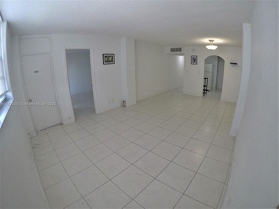 2nd image of 2903 NE 163rd St APT 404
