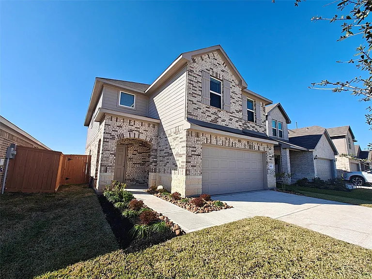 5011 Pismo Ray Dr — Photo 2