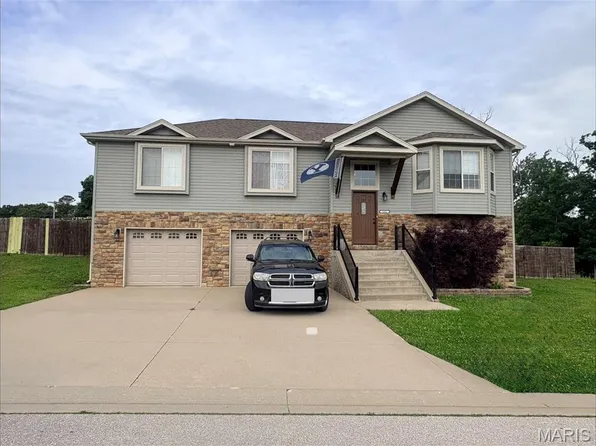 141 Creek View Dr, Saint Robert, MO 65584