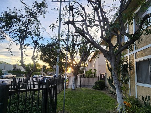 3rd image of 12745 Vanowen St APT 2