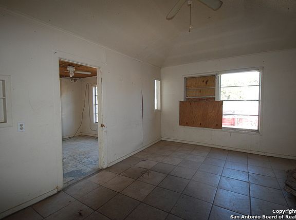 4th image of 446 Elks Dr