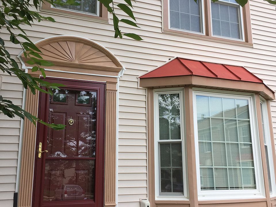 1st image of 5429 New London Park Dr