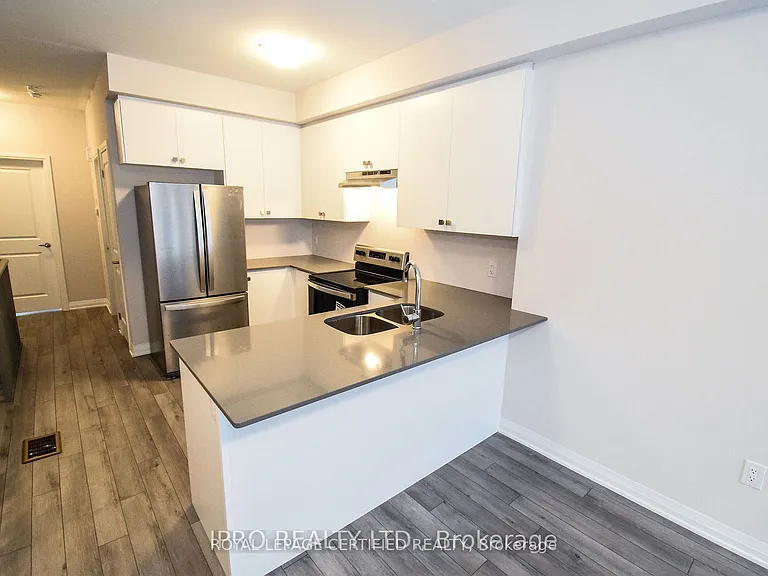 585 Colborne St E #404 — Photo 13