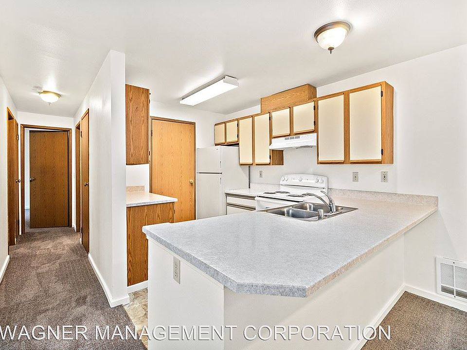 1st image of 515 112th St SE Unit C8