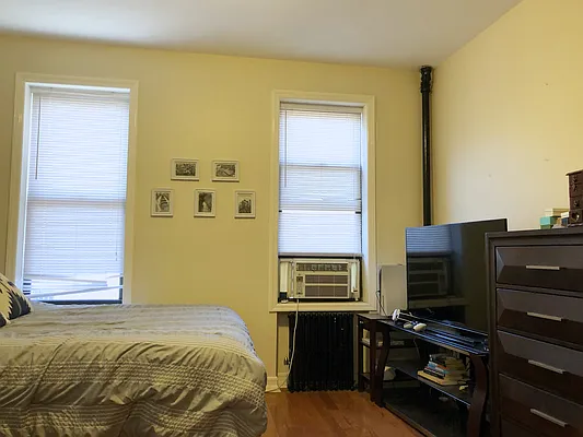 Rented by Compass | media 23