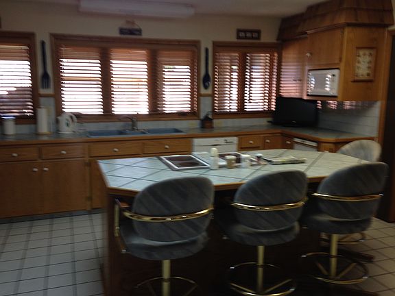 Kitchen is 16'8"X17'