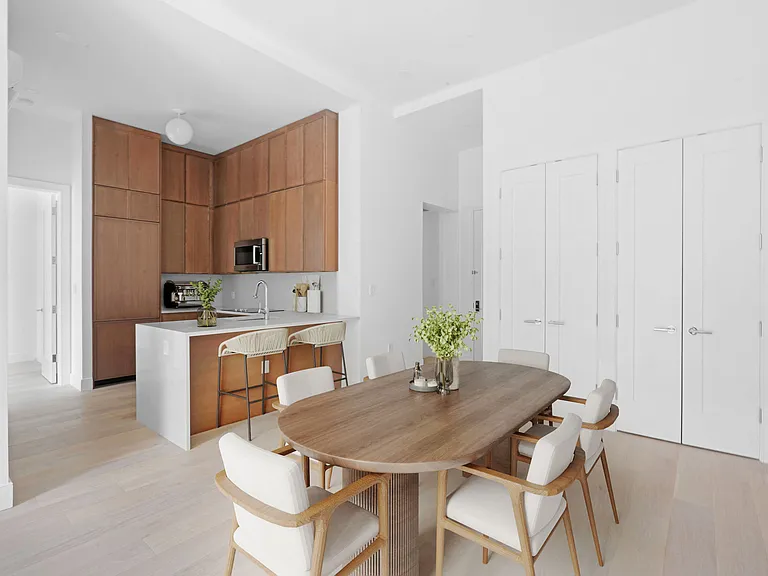 149 2nd Ave #1 — Photo 3