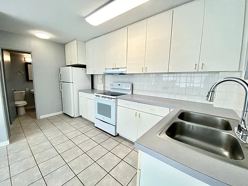 1720 Poki St #210 Photo 1