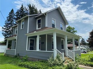 2 Ridgeway Ave, Greenville, PA 16125