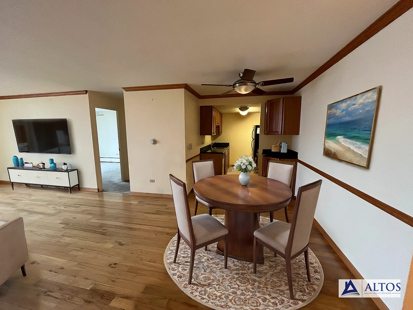 1 bed 1 bath condo near I-25 and Colorado Blvd — Photo 2