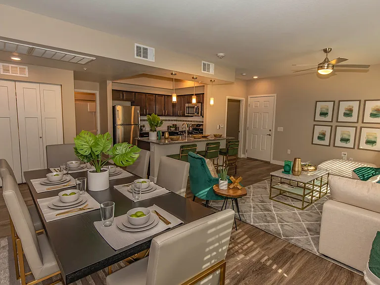 B2 1175 SQFT 2 Bed 2 Bath