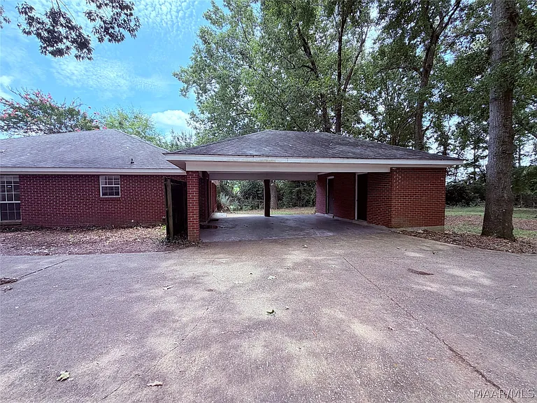 11 Twin Oaks Ln — Photo 24