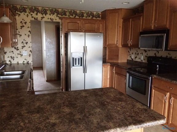 4th image of 1401 Markey Dr