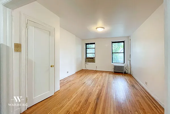 Rented by Warburg | media 6