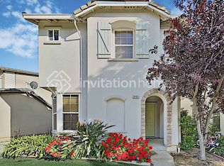 2405 White Dr, Fairfield, CA 94533