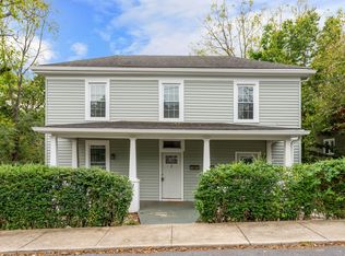 1102 Walnut St APT 1, Staunton, VA 24401