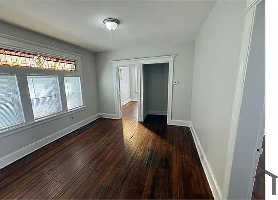 111 Smith St — Photo 2