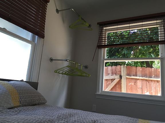 5th image of 638 1/2 Quincy Ave