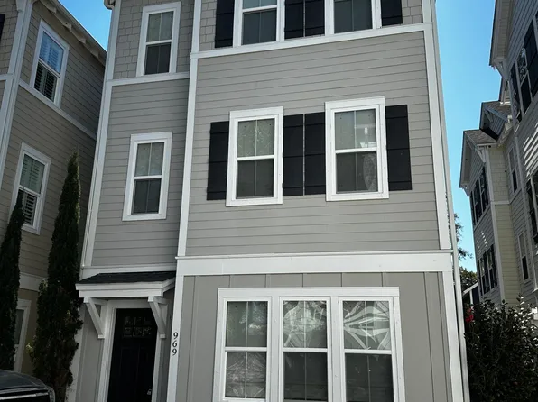 969 Warrick Oaks Ln, Mount Pleasant, SC 29464