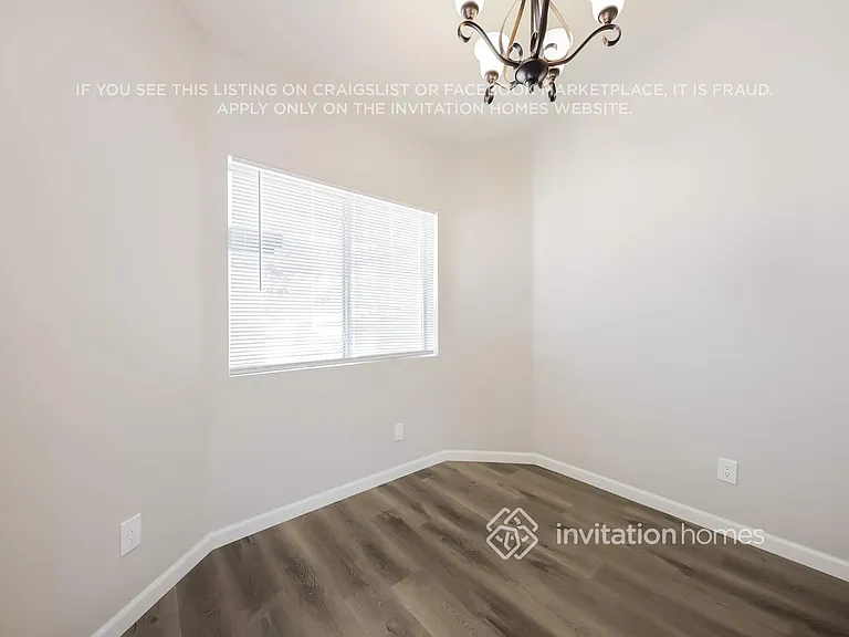 10212 N 88th Dr — Photo 5