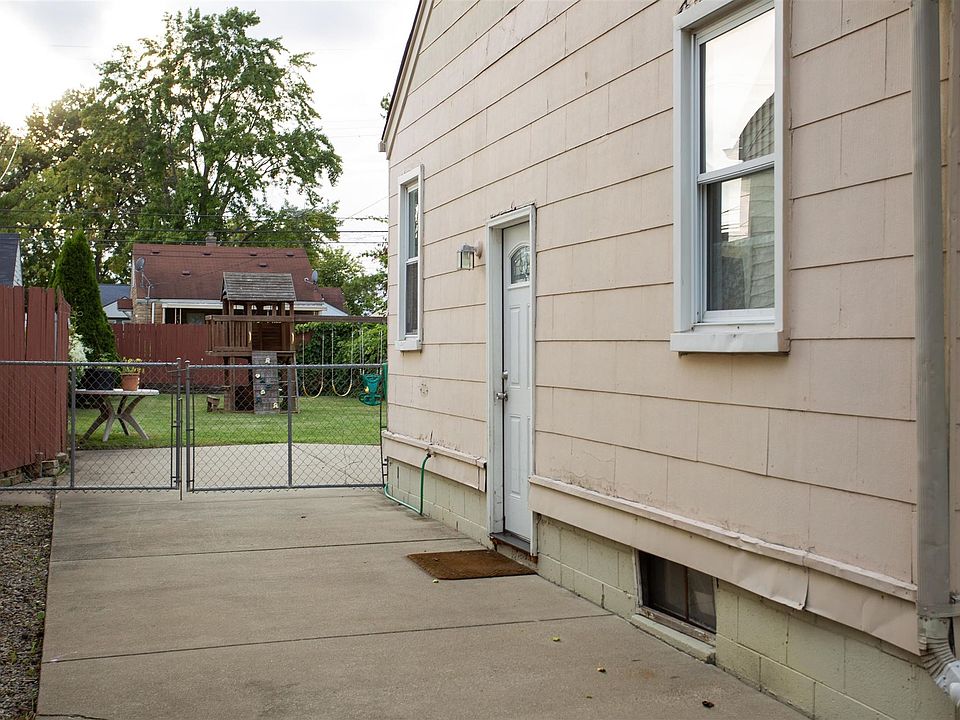 22765 Teppert Ave, Eastpointe, MI 48021 Zillow