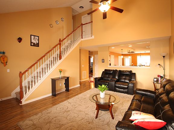 2nd image of 2412 Rockaway Pl