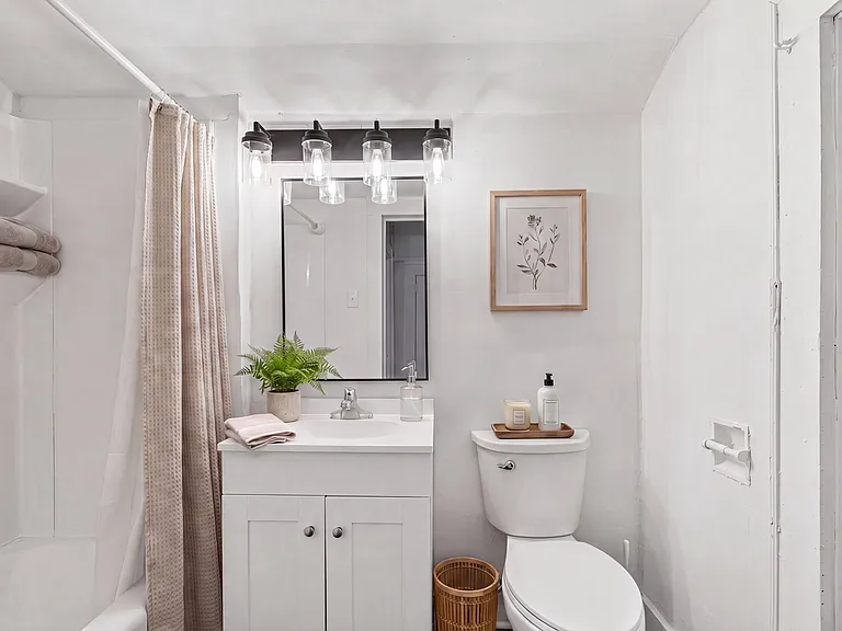 503 Hayes St — Photo 2